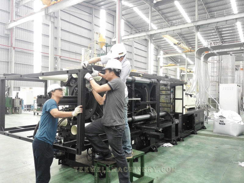 Injection Molding Machine Assemble in South Asia